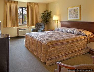 Rodeway Inn Florence - Cincinnati South Room photo